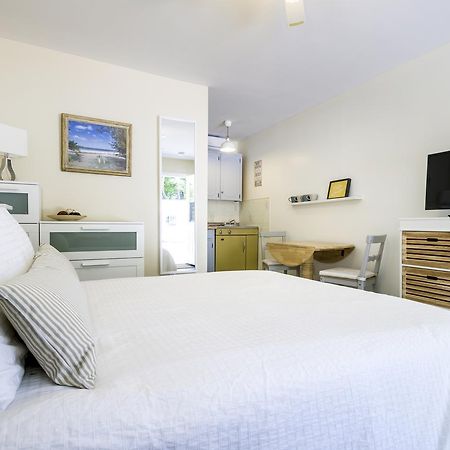 Hollywood Cottages Wasaga Beach Esterno foto