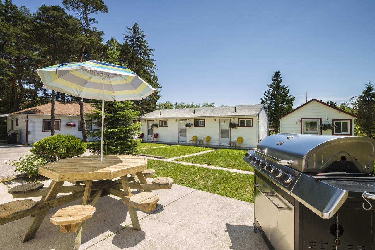 Hollywood Cottages Wasaga Beach Esterno foto